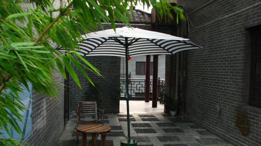 Bajie Youth Hostel Zhangjiajie Exterior photo